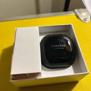 Samsung Galaxy Earbuds